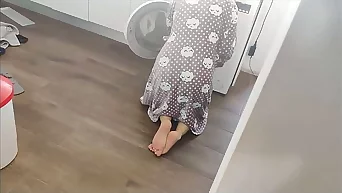 Fucking my friend's female parent inside the washing machine in doggy style, cumshot in her ass